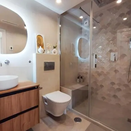 Stunning With Sea Views At Calle Carabeo, Apartament Nerja