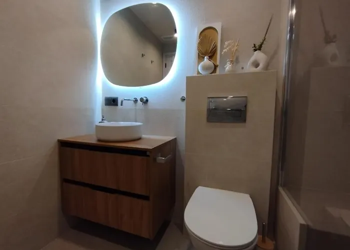 Apartamento Stunning With Sea Views At Calle Carabeo, Nerja